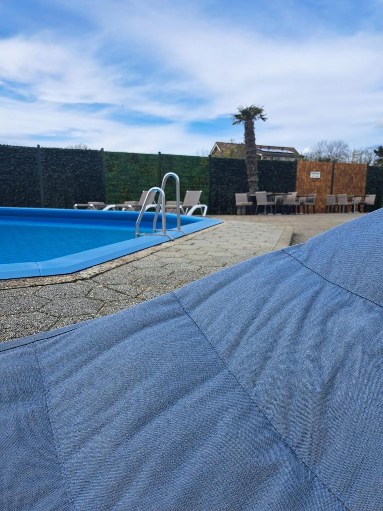 Strandhotel Dennenbos 东卡佩勒 外观 照片