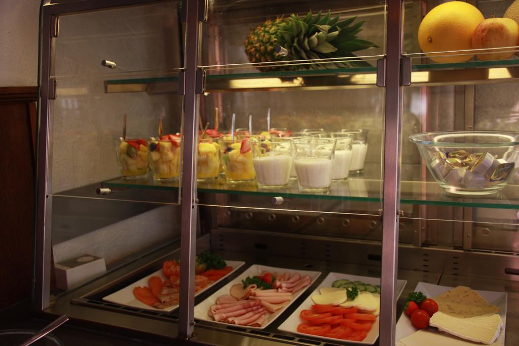 Strandhotel Dennenbos 东卡佩勒 外观 照片